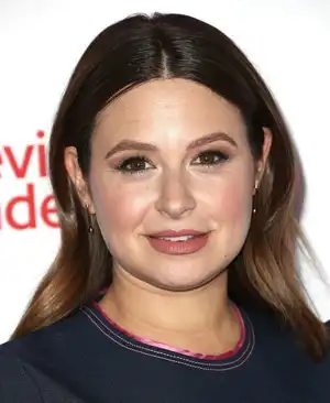 Katie Lowes