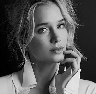 Elizabeth Lail